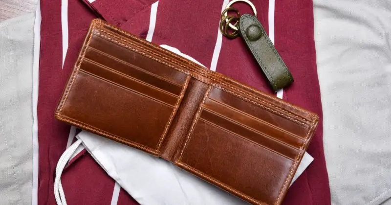 Best Slim Bifold Wallets