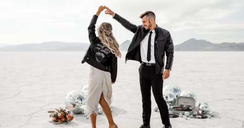 50+ Anniversary Outfit Ideas to Celebrate Love & Milestones