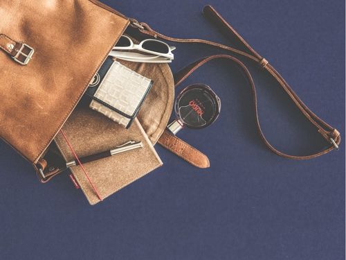 How Fragrance Guides Fashion: Stylish 2025 Trends