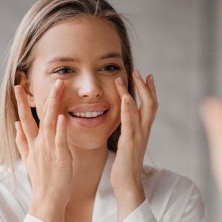 Keep Your Skin Moisturized When You Travel Abroad