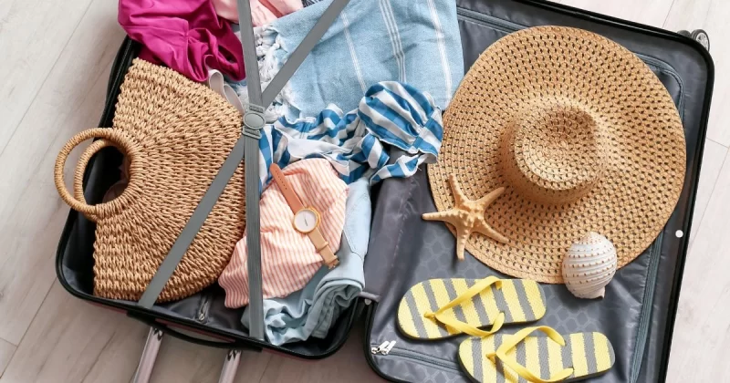 Best Beach Vacation Outfits That Are Easy To Pack