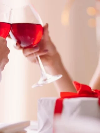 10 Best Valentine's Day Outfit Ideas That Turn Heads